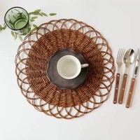 Lot de Plats en Osier Marron Peints à Motifs Floraux, Grande Taille, Résistants à la Chaleur, Écologiques, Style Bohème, Idéal pour Cadeau d'Affaires