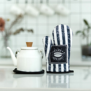 Lot de 2 maniques de cuisine <span class=keywords><strong>et</strong></span> dessous de plat résistants à la chaleur pour micro-ondes, barbecue, cuisson <span class=keywords><strong>et</strong></span> grillades - Product Image 4