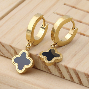 Su ordine all'ingrosso Della Corea delle donne alla moda nizza laser cut argento titanio foglie del fiore del trifoglio di apple smeraldo <span class=keywords><strong>turchese</strong></span> orecchino - Product Image 2