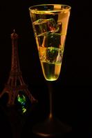 Gobelets lumineux amusants activés par le liquide, multicolores, LED clignotantes, sans BPA, écologiques, pour les fêtes, verres en plastique