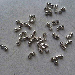 Venta al por mayor de componentes de joyería Sejal Creation: terminales de cadena de bolas de 1.5mm, cierres y ganchos. - Product Image 1