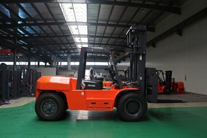 Carretilla elevadora diésel grande de 10 toneladas con transmisión hidráulica de motor japonés, carretilla elevadora de 1000kg <span class=keywords><strong>a</strong></span> la venta - Product Image 4