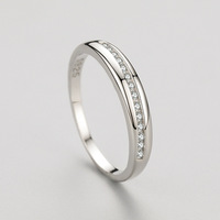 Nouveau à la mode classique charme 925 bague en argent Sterling zircon cubique Ins Style haut de gamme bijoux fins bague pour les femmes