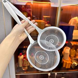 Colador de titanio puro con mango largo y grueso para fideos, ideal para restaurantes de hot pot y autoservicio, duradero, fabricado en Jieyang. - Product Image 3