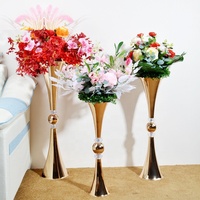 Centre de table de mariage haut en métal doré pour fleurs artificielles, supports polyvalents pour fleurs hautes, supports de fleurs pour centre de table