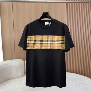 Camiseta Blanca de Manga Corta para Hombre Burberry 2026 con Ribete a Contraste a Cuadros, Corte Regular, Diseño Casual con Cuello Redondo - Product Image 3