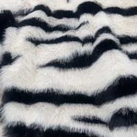 Tissu en fausse fourrure longue pour femmes, manteau pour vêtements pour oreillers