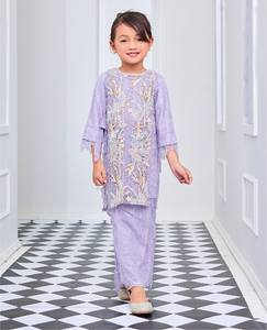 Ensemble personnalisé Islma Baju Kurung <span class=keywords><strong>maman</strong></span> et enfants 2 pièces en mousseline de soie avec haut et jupe en diamant - Product Image 6