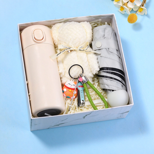 Juego de Regalo Premium de Lujo 4 en 1 con Logotipo Personalizado, con Termo, Paraguas, Toalla y Llavero, para Uso Diario de Hombres y Mujeres - Product Image 1