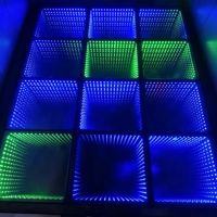 Piste de danse LED 3D à effet miroir infini, portable, RGB, en verre trempé, éclairée, filaire, piste de danse LED 3D à effet miroir portable
