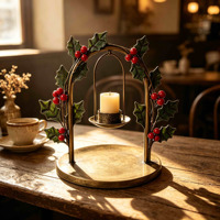 Porte-bougie en métal de Noël avec motif arche de baies de houx, support de bougie suspendu vintage pour la décoration de table de Noël à la maison