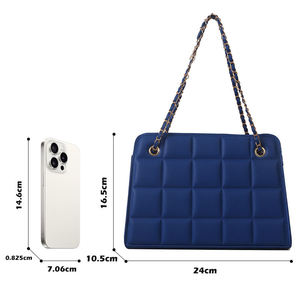Logo personnalisé grande capacité, 2025 sacs à bandoulière Hobos en peluche de luxe pour jeunes femmes sacs à main et sacs à main de créateur International/ - Product Image 6