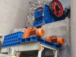 Concasseur à mâchoires 1060*700 mobile pour charbon et pierre avec moteur AC et engrenage pour la construction routière, capacité de 350 TPH - Product Image 6