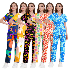 Top di alta qualità con stampa animalier multicolore Scrub Top Scrub uniformi set Scrub <span class=keywords><strong>medici</strong></span> Scrub <span class=keywords><strong>medici</strong></span> uniforme infermiera <span class=keywords><strong>lavoro</strong></span> di laboratorio - Product Image 1
