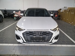 <span class=keywords><strong>Audi</strong></span> <span class=keywords><strong>A3</strong></span> Sportback 35 <span class=keywords><strong>TFSI</strong></span> Automatic 1.4L Turbo Usata del 2024, 1-25000 Miglia, Sedili in Pelle, Tetto Panoramico - Product Image 1