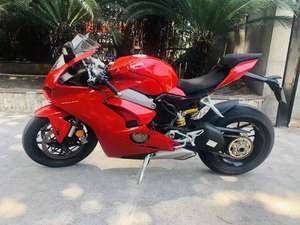 <span class=keywords><strong>Ducati</strong></span> Panigale V4 Superbike de segunda mano sin escobillas de 4 tiempos Motocicleta 1103cc - Product Image 2