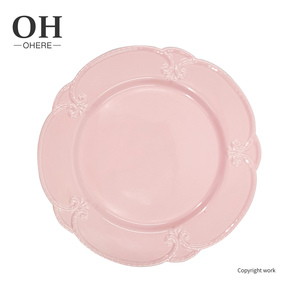 Oh, venta al por mayor, placas de cargador en relieve de <span class=keywords><strong>porcelana</strong></span> <span class=keywords><strong>rosa</strong></span> para boda, restaurante y decoración de pared - Product Image 4