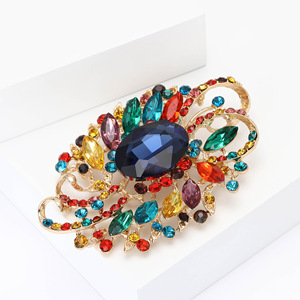 Venta caliente exquisita aleación completa diamante broche moda <span class=keywords><strong>mujer</strong></span> <span class=keywords><strong>ropa</strong></span> broche Accesorios - Product Image 3