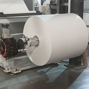 Rollo de papel recubierto de PE con textura de papel base optimizada que mejora la adhesión del revestimiento y el rendimiento antifugas a largo plazo para vasos - Product Image 2