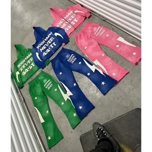 Conjunto de Sudadera con Capucha y Pantalones Deportivos OEM Personalizados con Estampado, Apliques, Bordados, Lavado Ácido, Ecológicos, de Peso Pesado y Ajuste Regular - Product Image 6