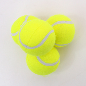 Pelota de Tenis de Goma Resistente y Ecológica para Limpiar los Dientes Amarillos de los Perros, Juguete Masticable Interactivo de Baja Elasticidad - Product Image 1