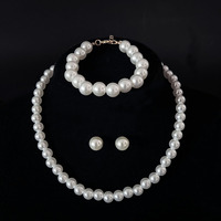 Collier Rétro Perlé pour Femme, Charme Européen Américain, Ras-du-Cou Court en Fausses Perles Rondes Blanches, Bijou de Mariée Superposé Tendance