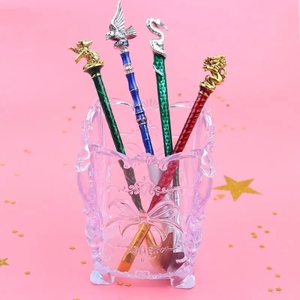 Diseño de dibujos animados de alta calidad 4 piezas Escuela de varita mágica brocha de maquillaje sombra de ojos polvo suelto rubor resaltar juego de brochas de maquillaje - Product Image 2