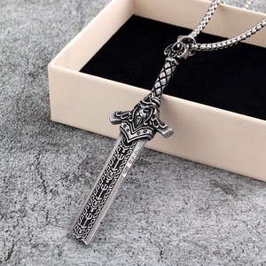 Collier pendentif épée en acier inoxydable Yunnique, design lame brisée 3D, unisexe, cadeau tendance pour assortir aux vêtements - Product Image 2