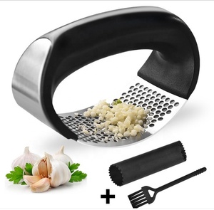 2022 new Amazon Kitchen accessories hot selling high quality a set of three-piece garlic press stainless steel for kitchen