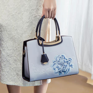 Elegante bolso de mujer retro de gran capacidad Diseño de moda Regalo perfecto para madres maduras en sus años cuarenta - Product Image 2