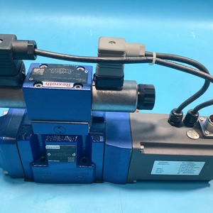 En stock R900704234 4WRKE10E100L-3X Vanne proportionnelle, taille 10, OBE - Product Image 6