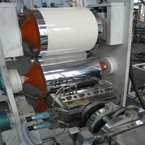 خط إنتاج ألياف بلاستيكية للبولي بروبلين بسعر المصنع في الصين لعام 2022 ماكينات صناعة الألواح الطاردة للبيع
