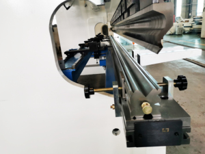 Prensa Plegadora Hidráulica CNC YAWEI Serie 150T de HACO ATLANTIC - Product Image 4