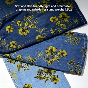 Tela vaquera 100% Lyocell de 4.5oz y 175cm de ancho, estampada con descarga de color, para pantalones de pierna ancha, vestidos y blusas de mujer. - Product Image 1