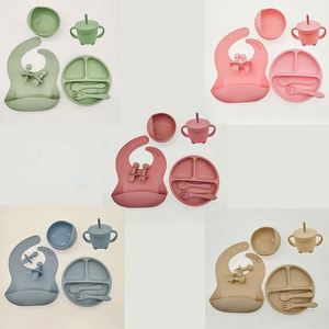 Plato de Silicona Antideslizante Personalizado con Succión, Juego de Vajilla de Grado Alimenticio para Bebés, Incluye Biberón, Cuchara y Plato para Alimentación - Product Image 6