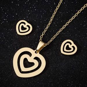 Vente flash : Ensemble de collier avec carte d'amour ajourée pour femmes, boucles d'oreilles à clous <span class=keywords><strong>ECG</strong></span> battement de cœur, ensemble de 3 pièces en acier inoxydable, bijoux pour filles - Product Image 4