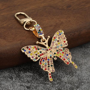 Porte-clés papillon en cristal en acier inoxydable pour femmes, très vendu sur TikTok, pendentif créatif en métal pour sacs et voitures - Product Image 6