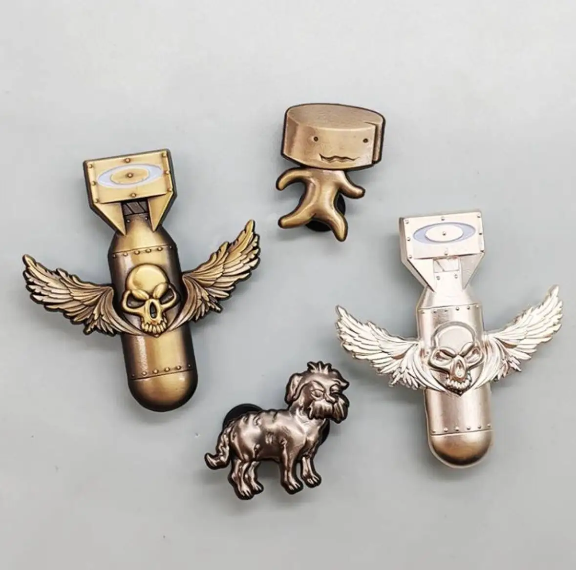 Wholesale 3D Custom Enamel Pins Anti Matte Metal 3D No Color Gold Enamel Pins for souvenirs
