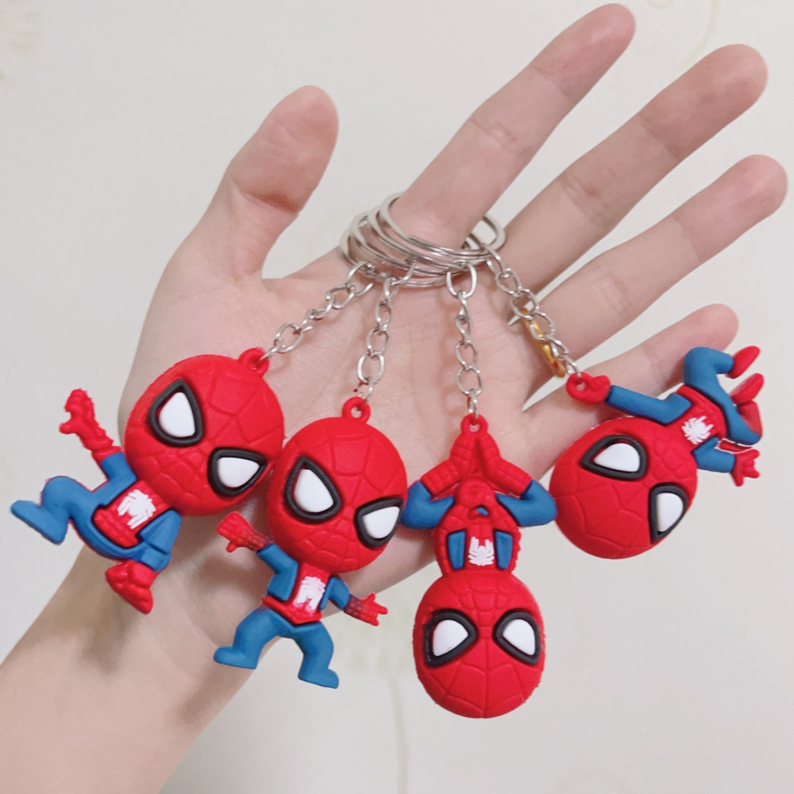 Пользовательские красочные ПВХ 3D мультфильм сублимационный легкий брелок персонализированный резиновый брелок карабин пустой брелок для автомобилей