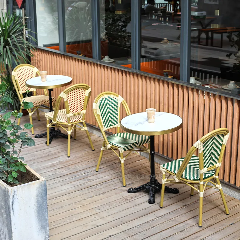 कैफे होटल फ्रेंच शैली बिस्ट्रो रतन कुर्सियां छत रेस्तरां भोजन कुर्सियां
