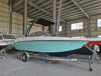 Perahu Surfing dengan Mesin Motor Tempel Mercury 115hp, Perahu Cepat untuk 6-8 Orang, Kapal Pesiar Santai dengan Sertifikasi CE untuk Penggunaan di Perairan Dalam