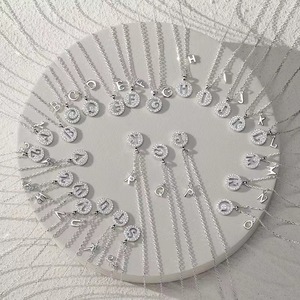 Collana da donna in rame con catena a bambù, 26 lettere inglesi, diamanti completi, regalo creativo personalizzato per la fidanzata, la migliore amica - Product Image 2