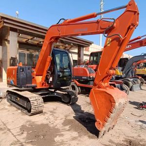 Pelle sur chenilles Hitachi Zaxis Zx70 d'occasion, 7 tonnes, fabriquée au japon, fonctionnement parfait - Product Image 2
