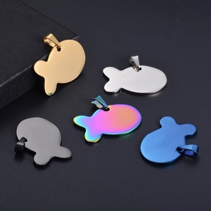 Collier avec pendentif en forme de poisson, 5 couleurs, en acier inoxydable, gravable, unisexe, taille 24,5x38mm - Product Image 5