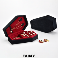 Nueva Caja de Joyería Gótica Retro de Halloween con Forma de Ataúd, Logotipo Personalizado, Estuche de Exhibición de Joyería de Terciopelo de Alta Calidad, Caja de Almacenamiento para Colección de Joyas