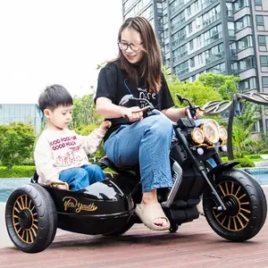 Competitivo nueva moda niños de tres ruedas de la motocicleta de fábrica venta al por mayor 2 asiento paseo en los coches