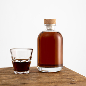 Botella <span class=keywords><strong>de</strong></span> Vidrio Vacía para <span class=keywords><strong>Vino</strong></span>, Vodka, Ginebra, Ron, Alcohol, Whisky y Licores <span class=keywords><strong>con</strong></span> Corcho, 200ml, 500ml, 750ml, Venta al Por Mayor <span class=keywords><strong>de</strong></span> Fábrica - Product Image 1