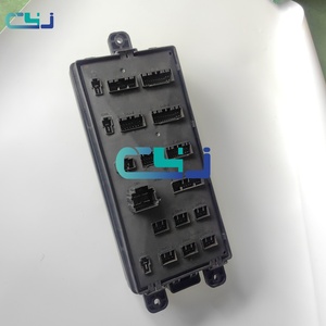ใหม่ YN24E00036F2 YN24E00036F1 YN24E00036F3 YN24E00040F1 ชุดตัวเรือนรีเลย์ SK200-10 SK210-10 SK260-10 กล่องฟิวส์รถขุด - Product Image 1