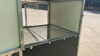 Poulailler mobile haut de gamme pour volailles élevées en pâturage - Conception mobile type tracteur pour ferme, jardin et élevage en plein air