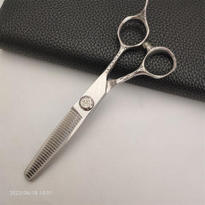 Tijeras de Peluquería Mb de 6.0 Pulgadas, Tijeras de Entresacar de Acero Inoxidable con Cabeza Recta, Uso Profesional en Salón de Belleza, Acabado Pulido Fino - Product Image 2